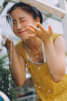 为了养老金去异界存八万金